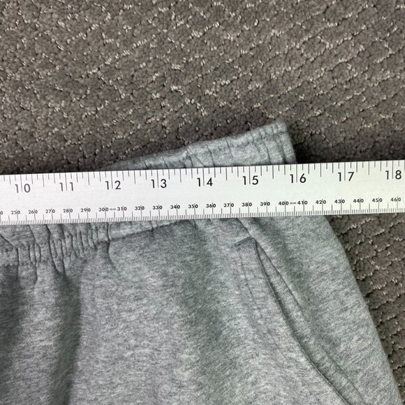 Nike Sportswear Club Fleece Shorts Men's XL Gray Big Swoosh Graphic BV2721-063 - Picture 9 of 13